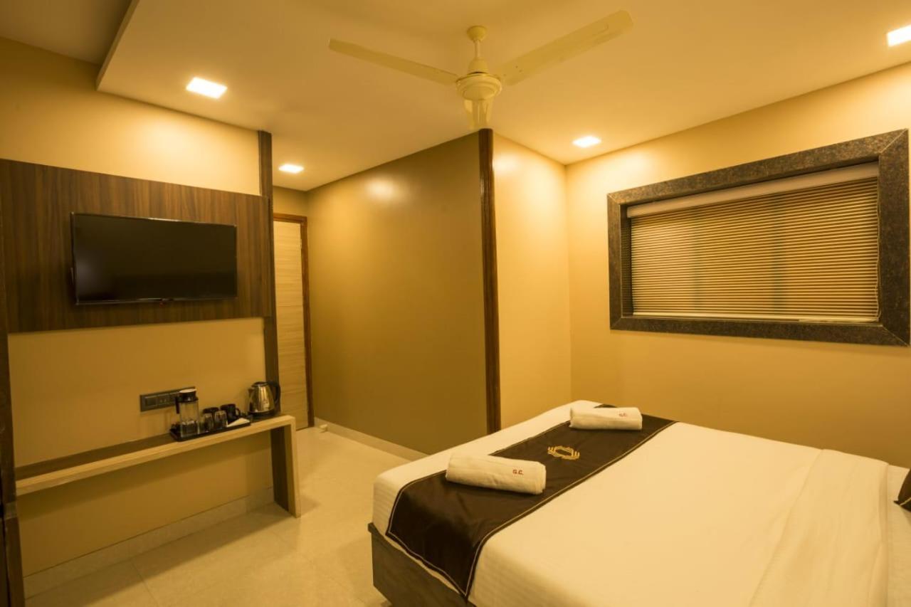 Hotel Golden Crown Βομβάη Εξωτερικό φωτογραφία