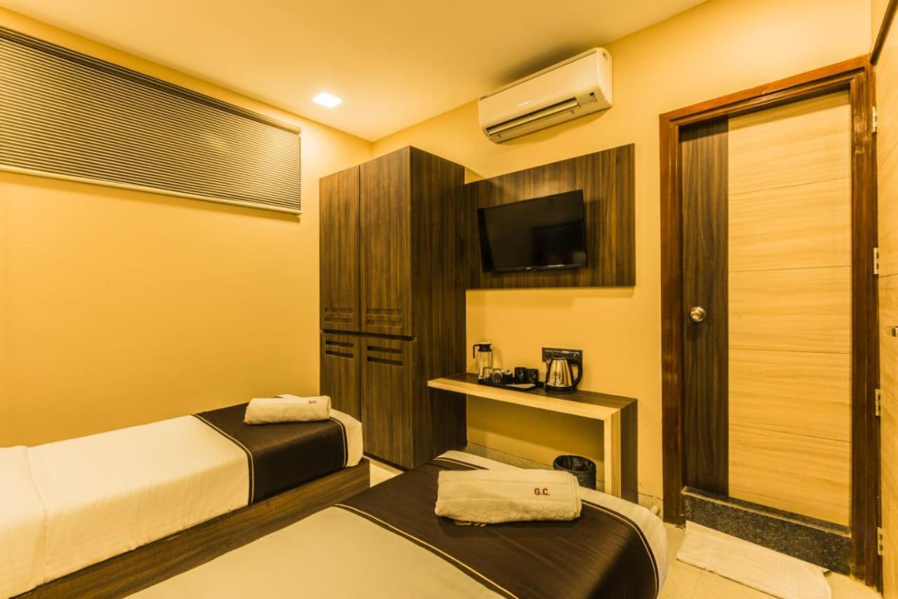 Hotel Golden Crown Βομβάη Εξωτερικό φωτογραφία